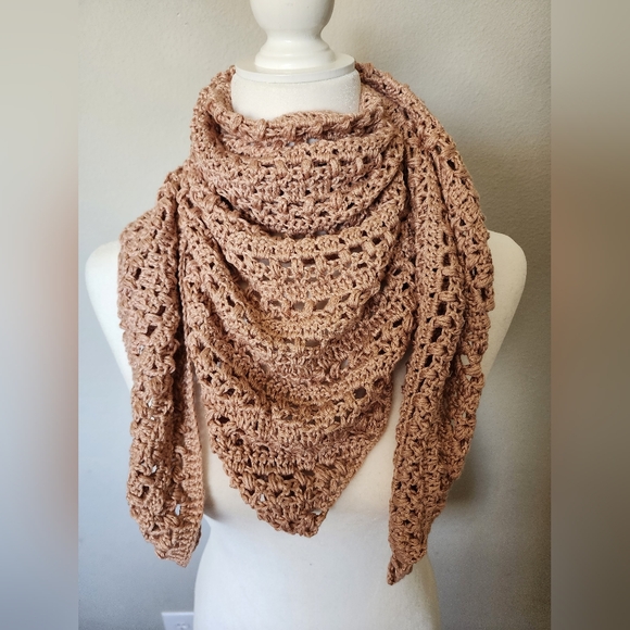 Artful Designs Accessories - Beautiful Handmade Crocheted Wrap